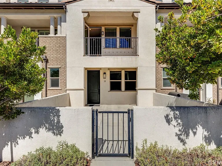 77 Jensen Ct — Photo 2