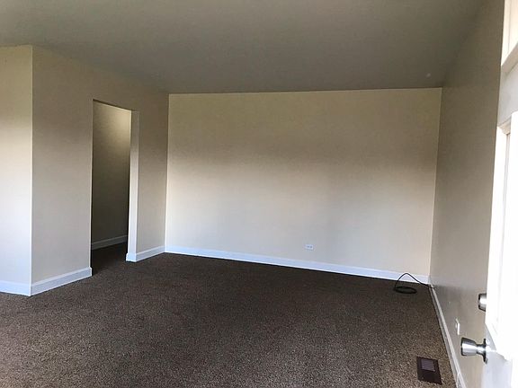 2nd image of 1328 Balmoral Ave