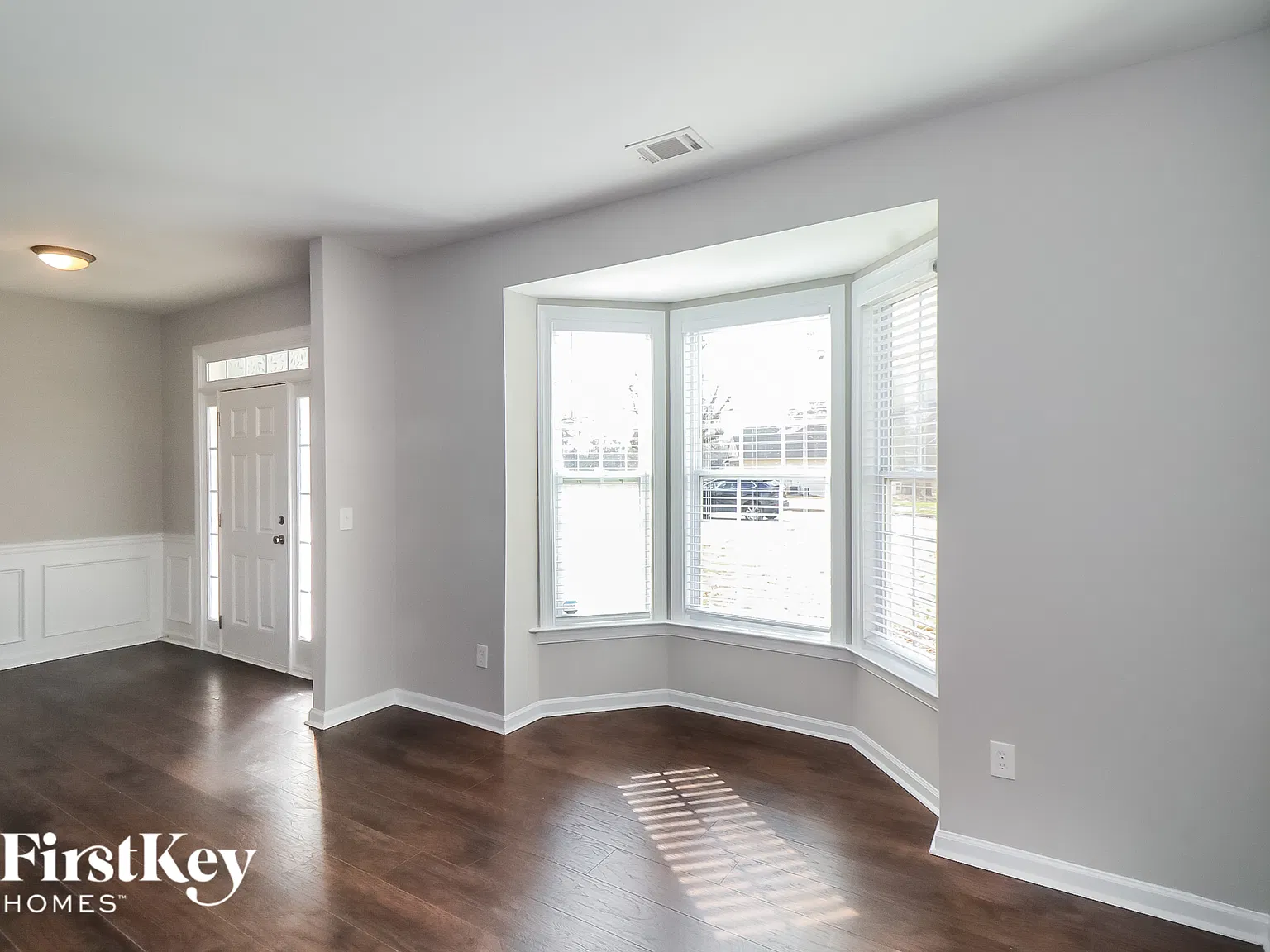 4 bed, 2.5 bath, 3073 sqft, $2,625 — Photo 2