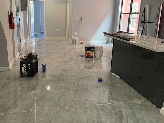 4th image of 2548 98th St #1F