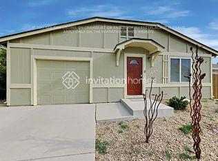 3884 S Truckee Ct, Aurora, CO 80013