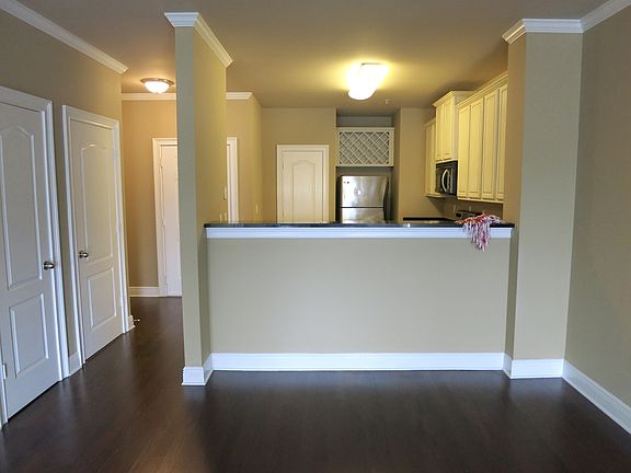 4th image of 700 15th St Unit 2401