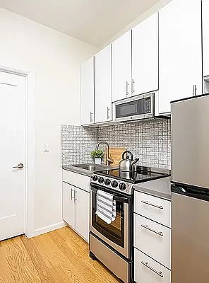 5th image of 364 3rd Ave APT 6