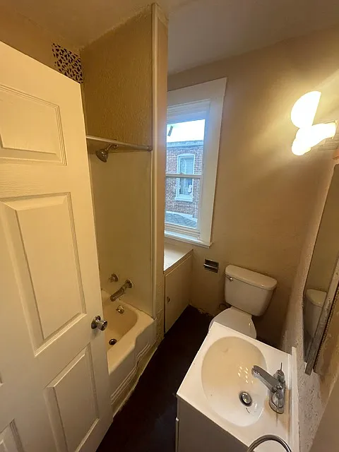 3 bed, $1,395 — Photo 2