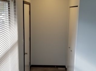 615 Lincoln St APT F, Lowell, IN 46356