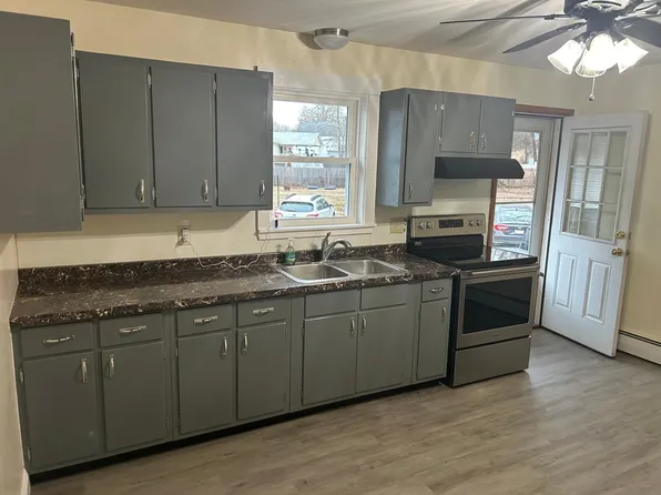 180 Johnson St #4, Leominster, MA 01453