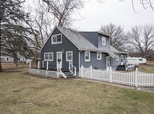 1819 Coyne Center Rd, Milan, IL 61264