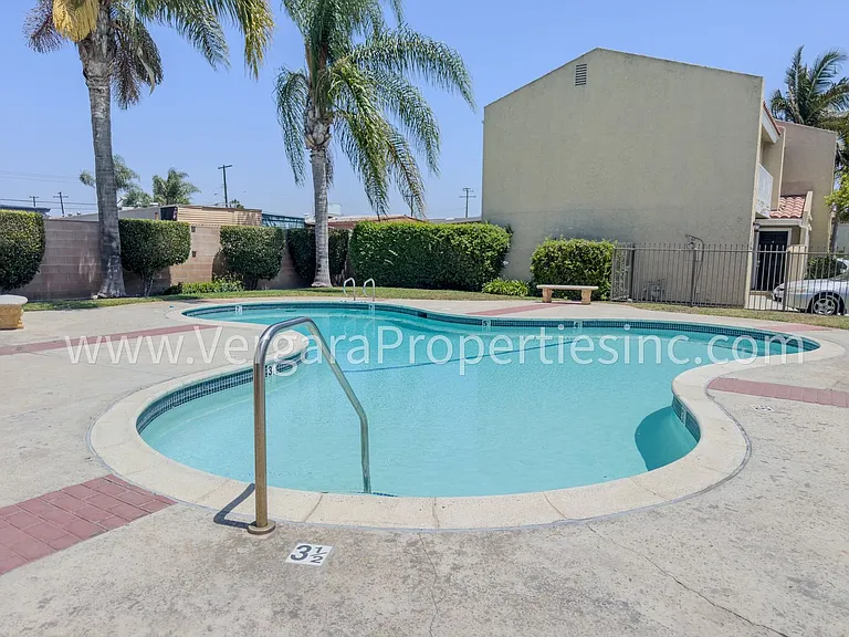 1136 Gian Dr — Photo 36