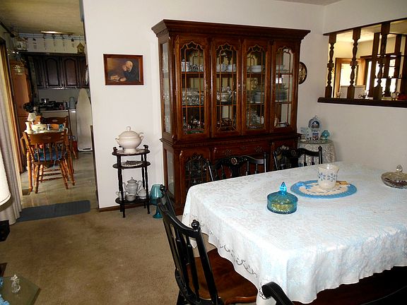 103 Linden Dr, Woodbine, IA