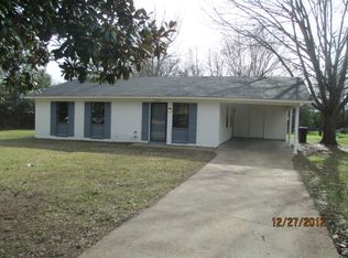 523 Hillview Dr, Kosciusko, MS 39090