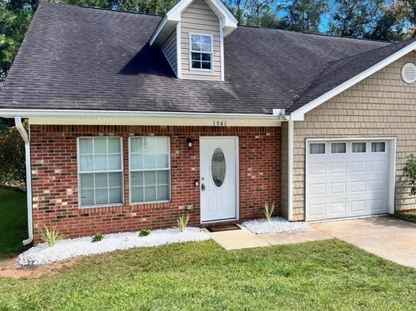 1941 Nena Hills Dr, Tallahassee, FL 32304