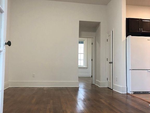 5th image of 361 Belleville Ave #1R