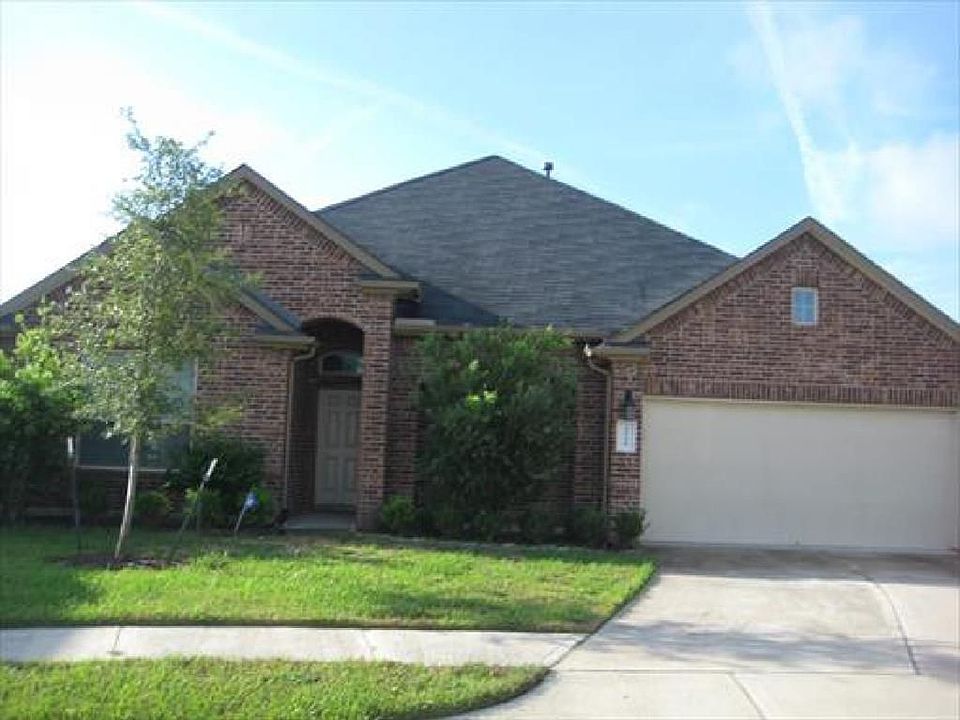 1st image of 3535 Cambridge Falls Dr