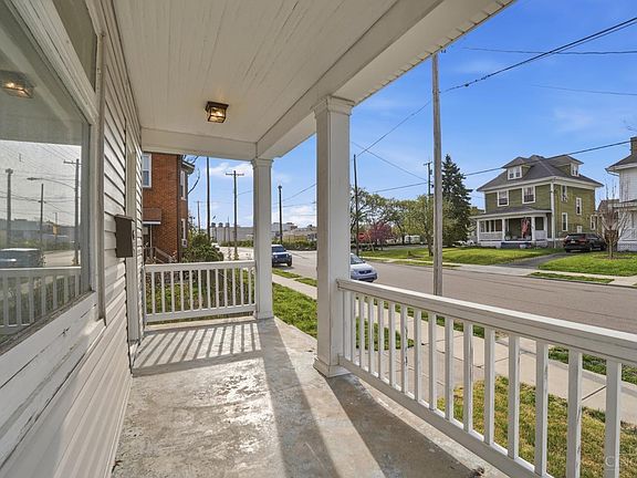 3rd image of 1828 Williams Ave