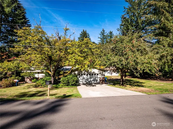5416 Camelot Drive SW, Olympia, WA 98512