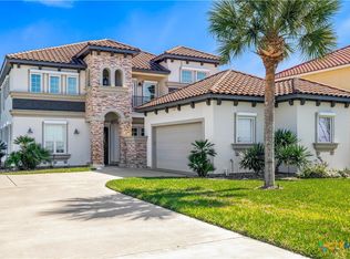 559 W Lago Loop Rd, Pt O Connor, TX 77982