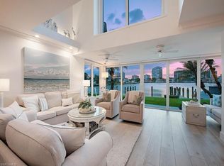 4045 Crayton Rd #4045, Naples, FL 34103