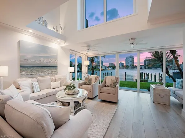 4045 Crayton RD #4045, NAPLES, FL 34103