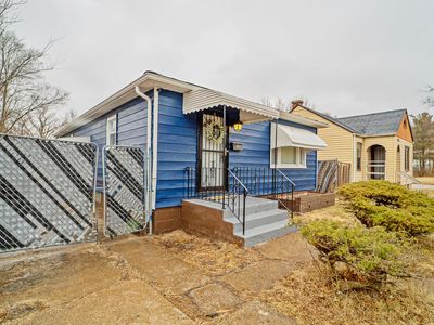 2256 W 17th Ave, Gary, IN, 46404