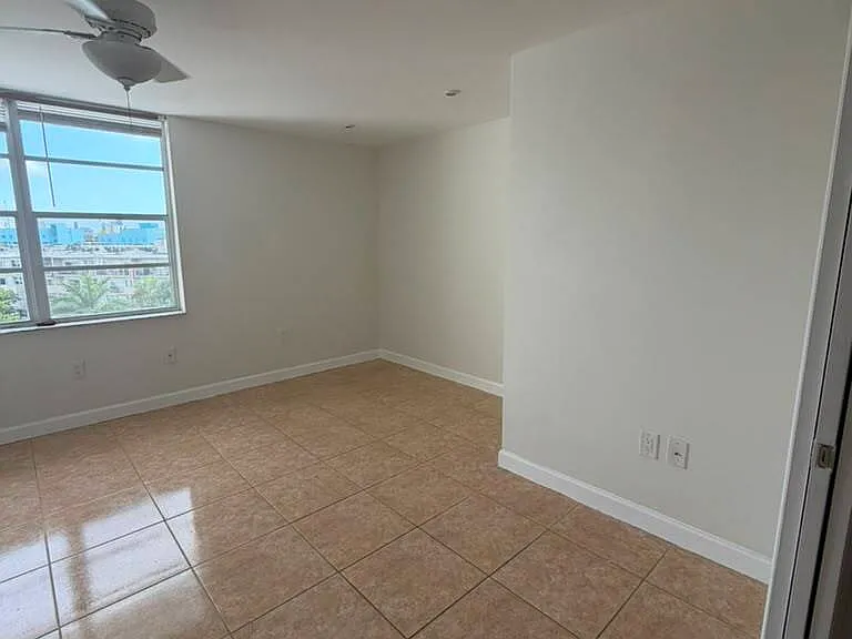 17800 Atlantic Blvd #Penthouse 1-15 — Photo 13