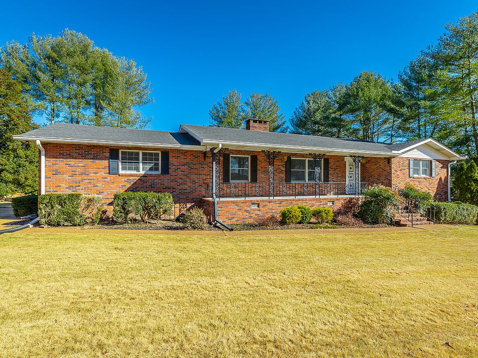 1st image of 114 Mountain View Dr
