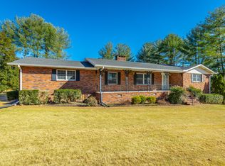 114 Mountain View Dr, Jasper, TN 37347