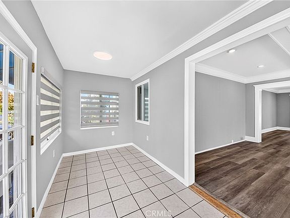 3rd image of 184 S Harvard Blvd