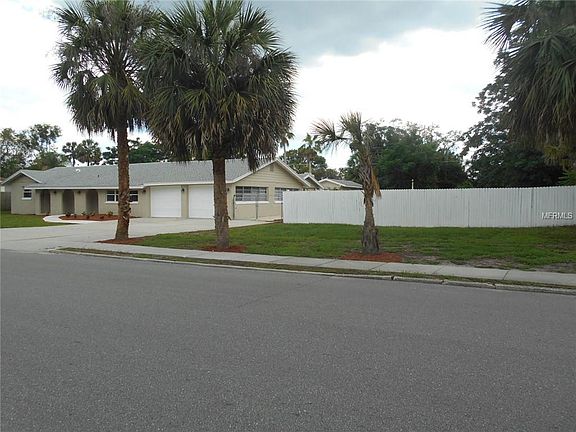 3rd image of 2116 Dorris Dr