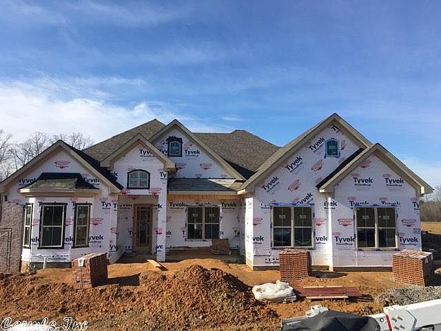 1st image of 811 Nature Way Dr