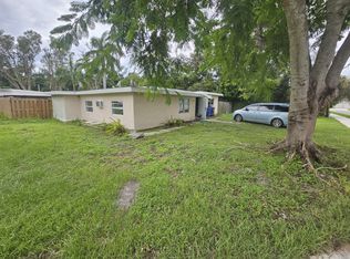 3044 Nelson St, Fort Myers, FL 33901