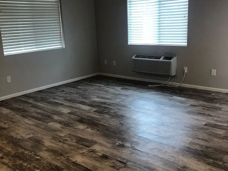 1009 Saint John St #1015 — Photo 3