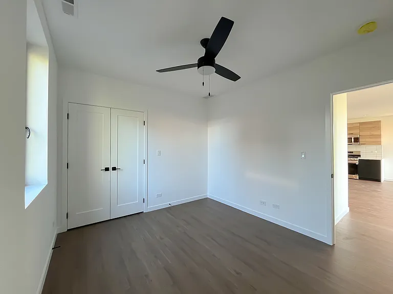 3710 N Kenmore Ave #3 — Photo 8