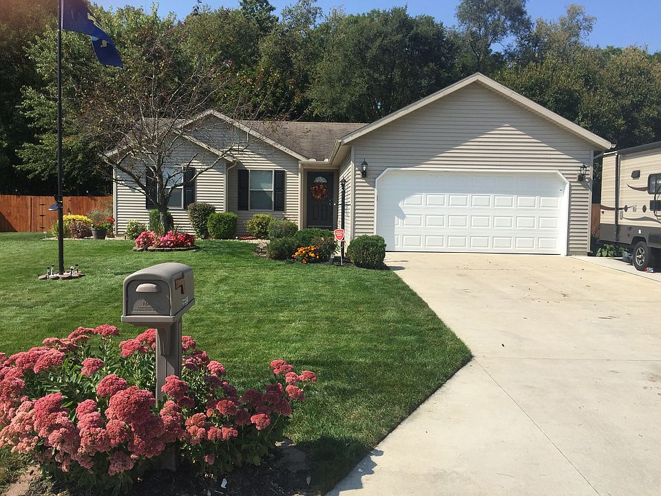 1st image of 56937 Virginia Dr