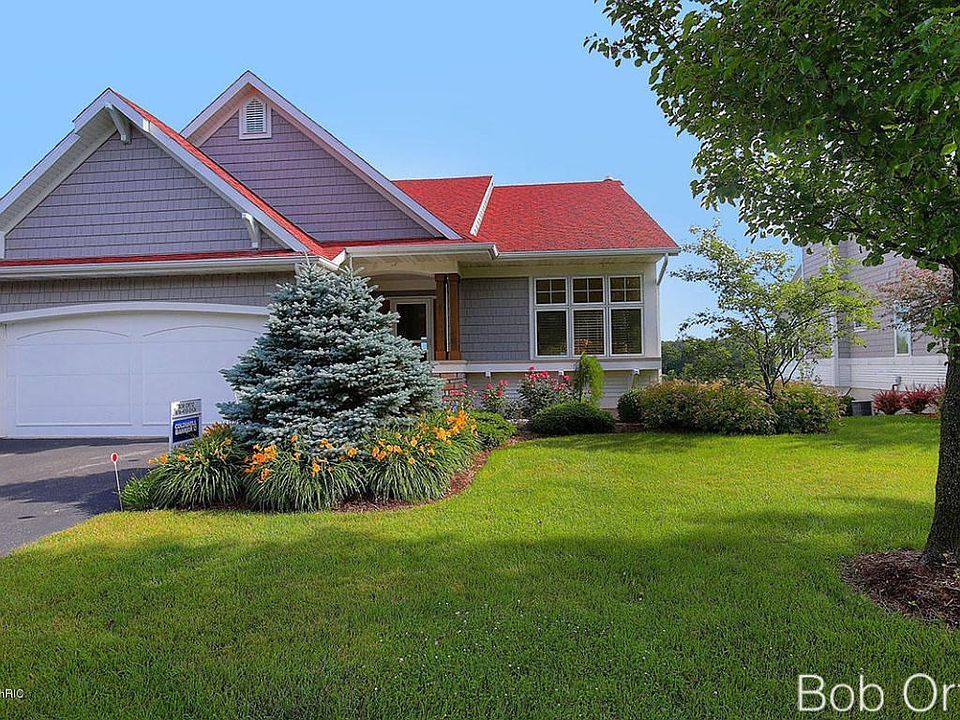 1st image of 3895 Crystal Waters Ln NE #38