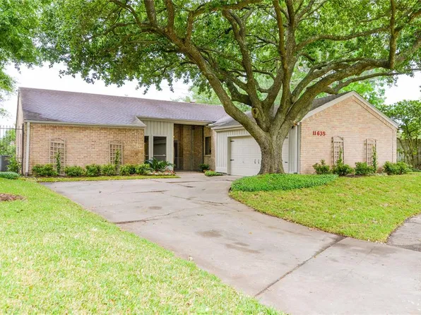11635 Cedar Creek Dr, Houston, TX 77077