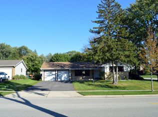 1291 Ridge Ave, Elk Grove Village, IL 60007