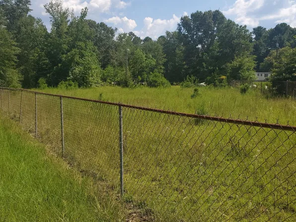 1030 Leflore Dr, Sumter, SC 29154