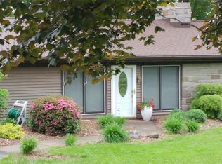 4861 Rockefeller Rd, Auburn, NY 13021