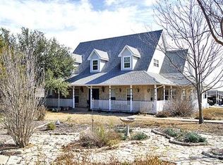 742 N Us Highway 77, Milford, TX 76670