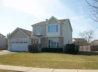 1021 Longford Rd, Bartlett, IL 60103