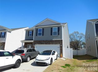 8112 Clairwood Dr, Charlotte, NC 28269