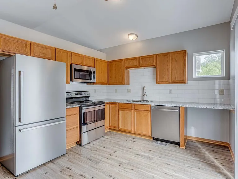 1028 E Karla Ct — Photo 10