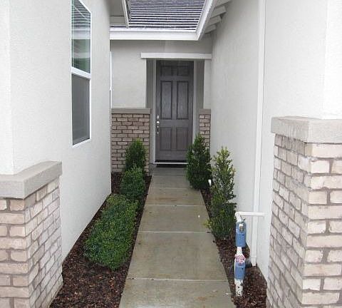 2nd image of 1547 Pond View Dr