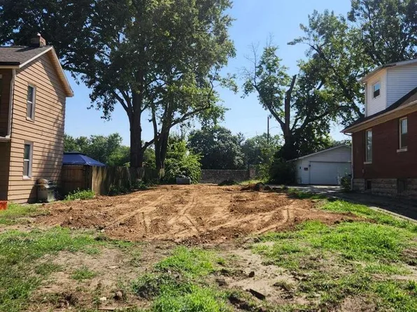 311 S 14th St, Quincy, IL 62301