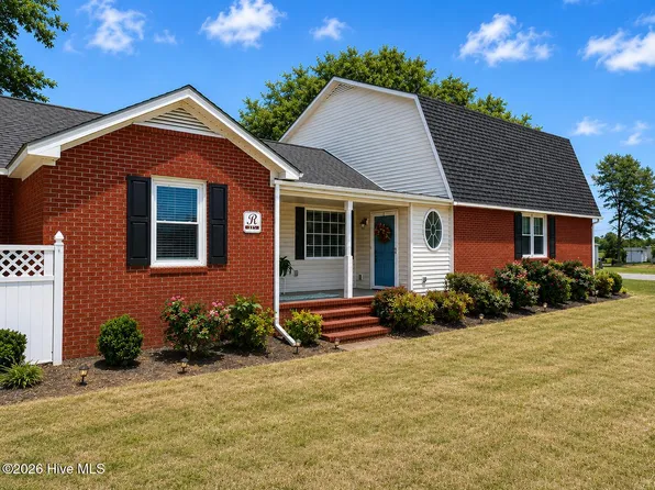 117 S Thomas Street, Beulaville, NC 28518