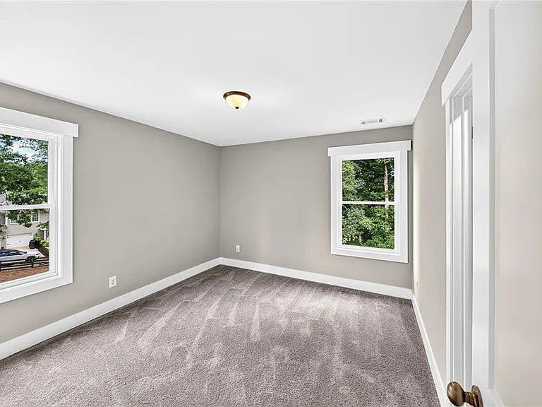 727 Old Collins Rd — Photo 49