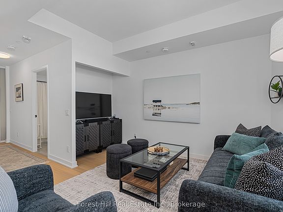 4th image of 31 Huron St #326