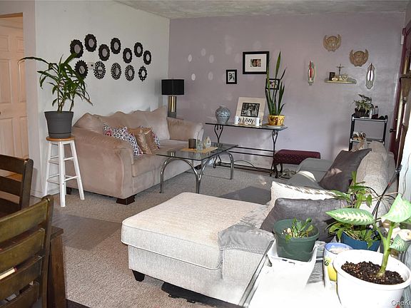 4th image of 164 Brookside Farms Road