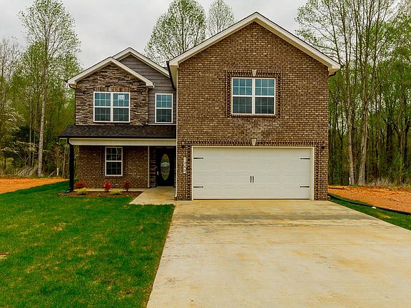 2nd image of 138 Rossview Pl