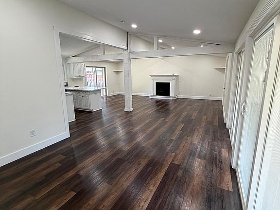 3rd image of 199 Hillwood Dr